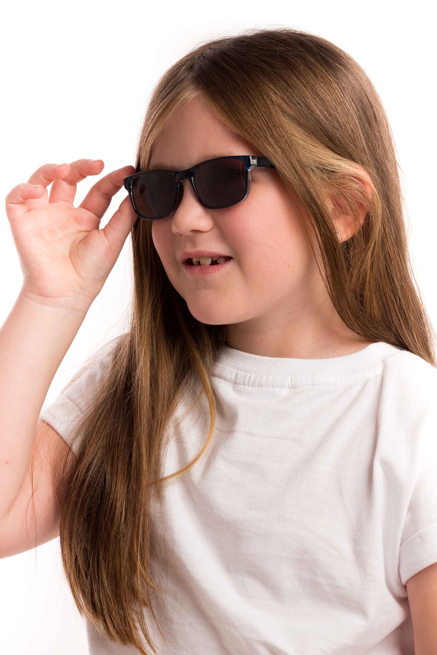 Girl Wearing Theo Kids Sunglasses Prescription (Brown)